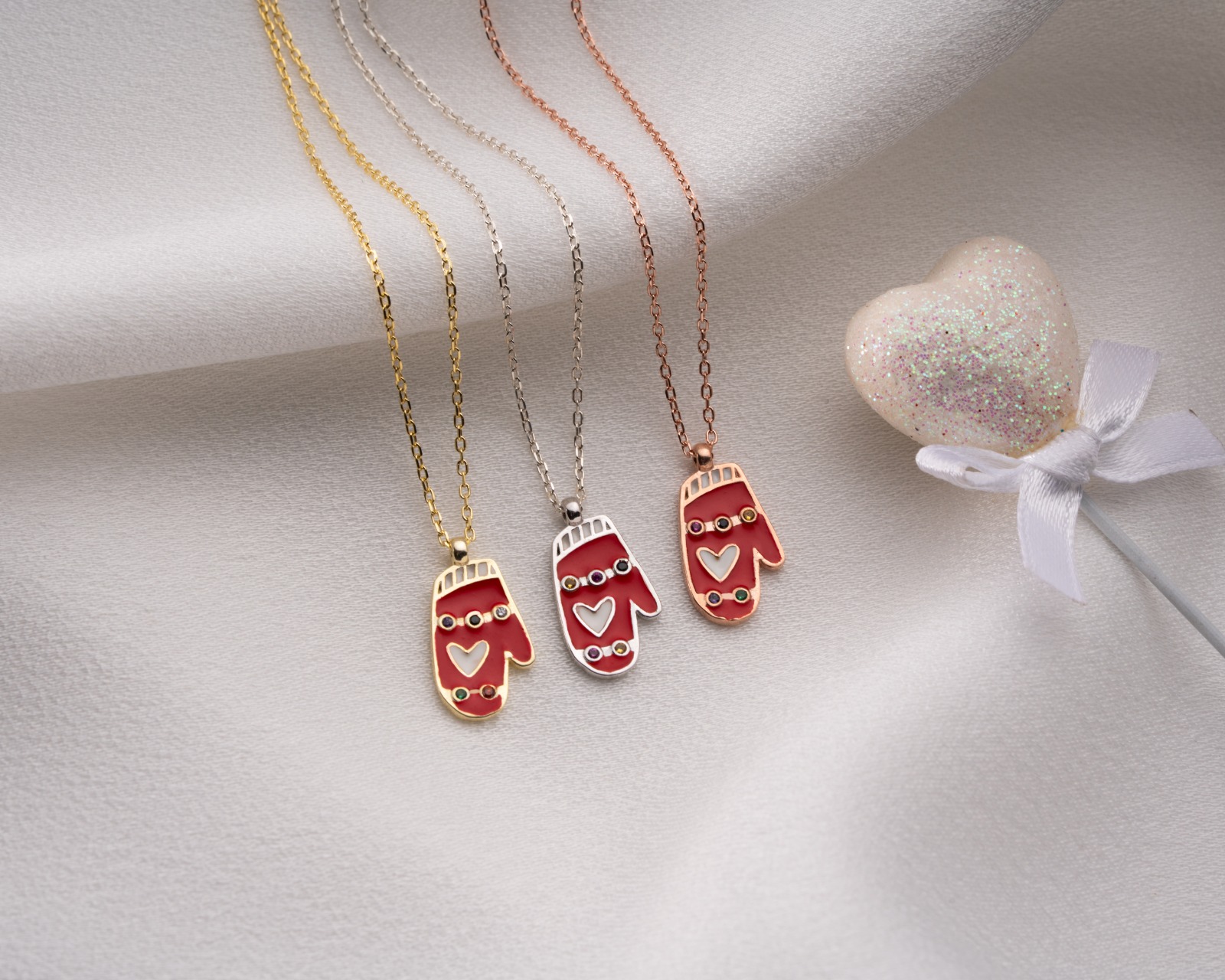 925 Ayar Flamingo Silver Kırmızı eldiven kolye.rose.gold.rodaj