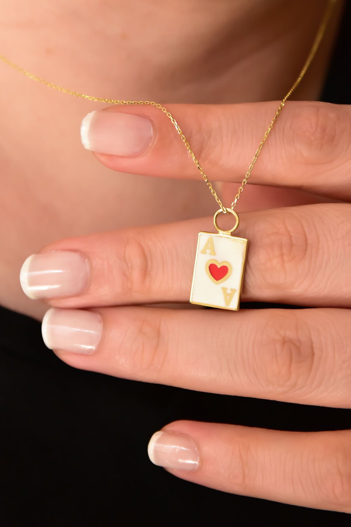 925 Ayar Papatya Silver Mineli Kalp Ve Harf Dikdörtgen Kolye.rose.gold.rodaj