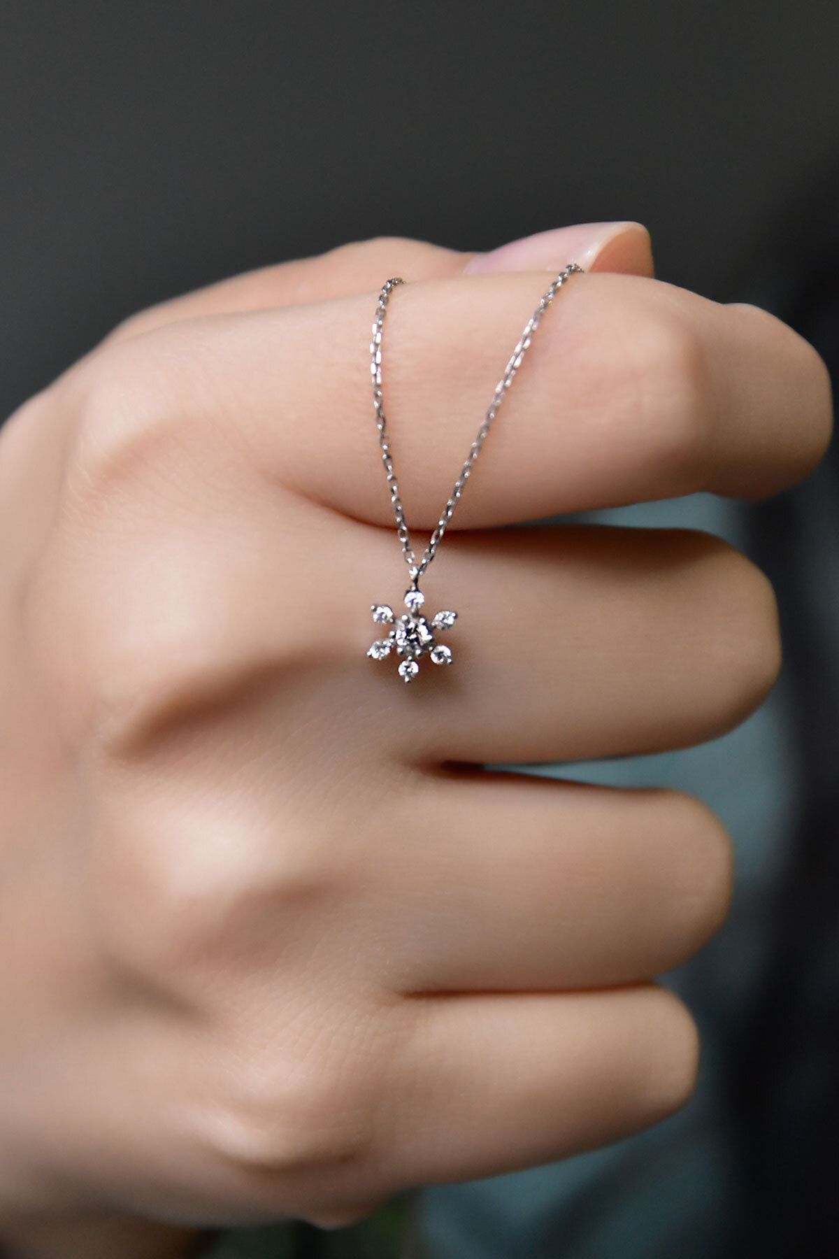 925 Ayar Rodyum Kaplama Kartanesi Gümüş Kolye