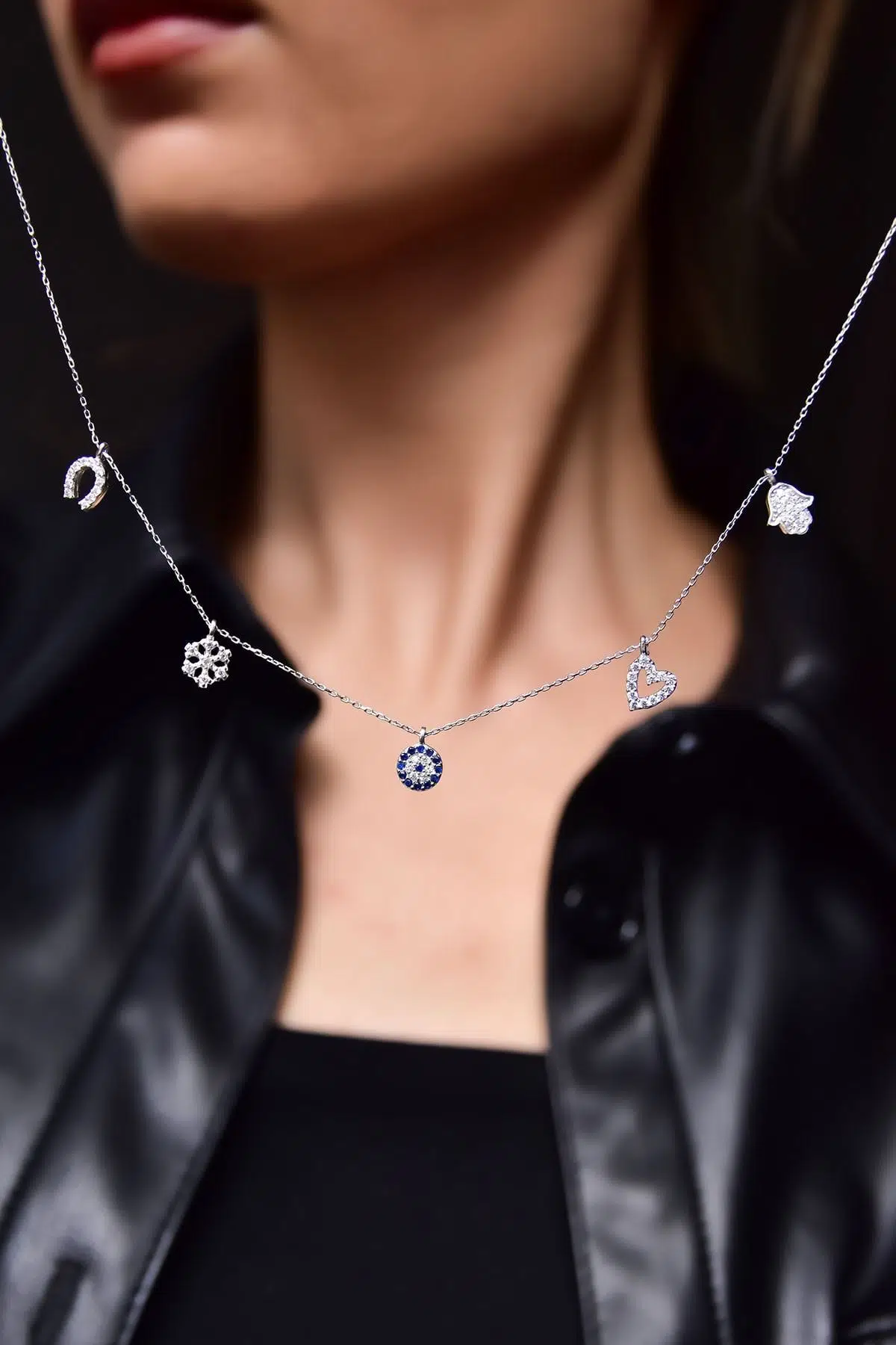 925 Ayar Rodyum Şans Kolye