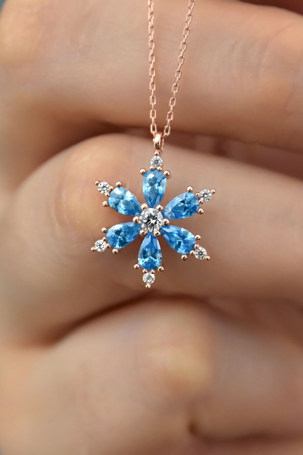 925 Ayar Rose Altın Kaplama Gümüş Kamelya Çiçeği Kolye