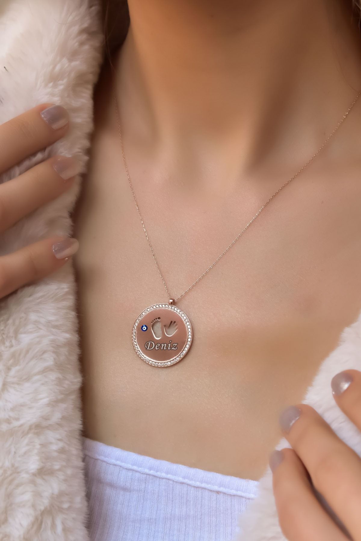 925 Ayar Rose Kaplama Isimli Mineli Nazar Ilk Adım Plaka Kolye