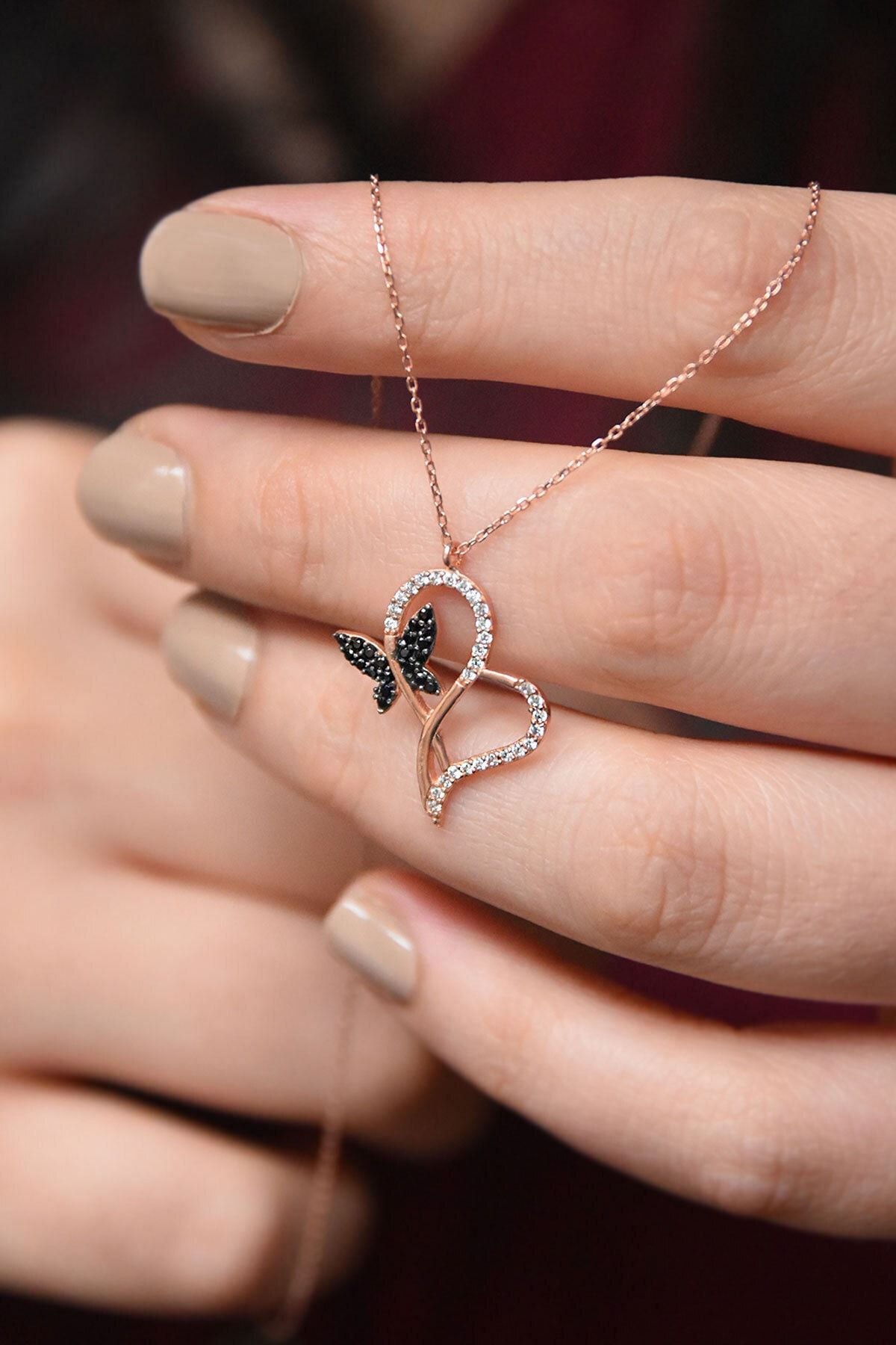 925 Ayar Siyah Zirkon Taşlı Kalp Kelebek Gümüş Kolye