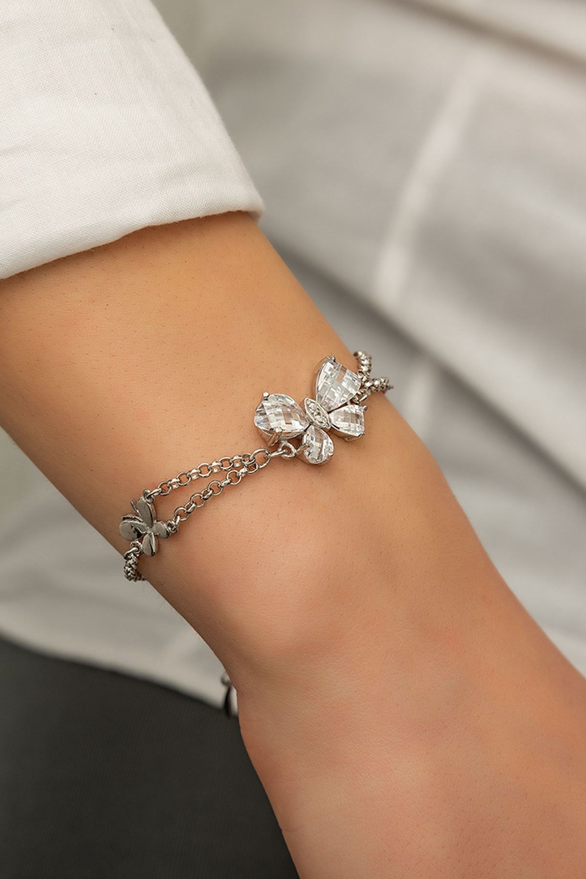 925 Ayar Taşlı Gümüş Kelebek Bileklik