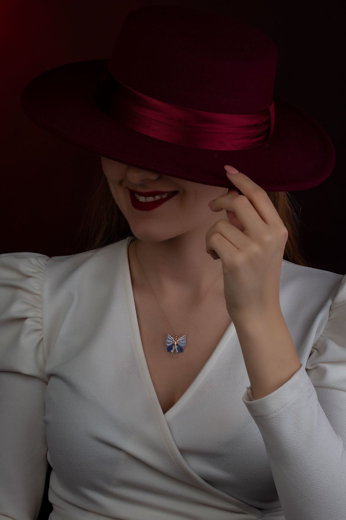 925 Ayar Zirkon Taşlı Rose Altın Kaplama Kelebek Gümüş Kolye Uvps100448