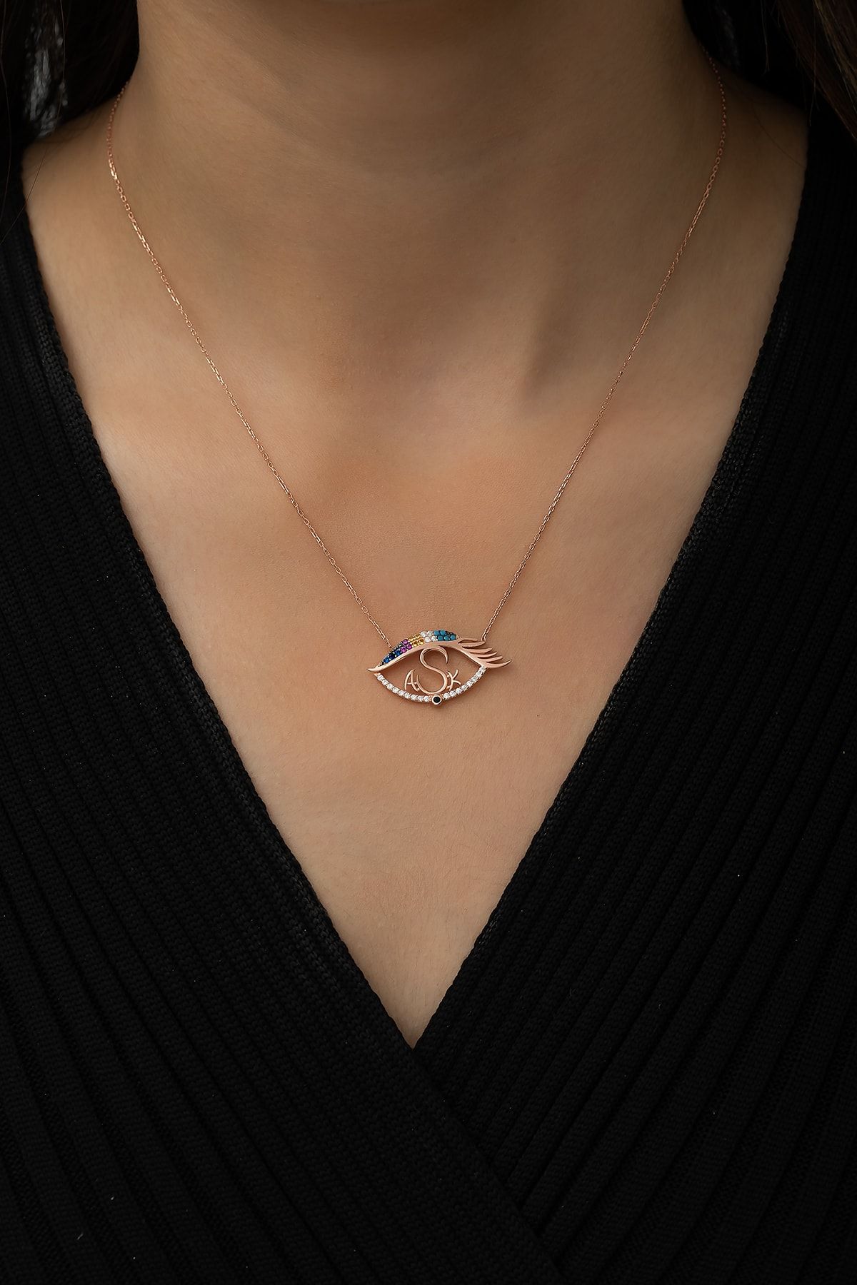 Aşk Yazılı Göz Kolye Renkli Nano Zirkon Rose Gold Kaplama 925 Ayar Gümüş Uvps100505