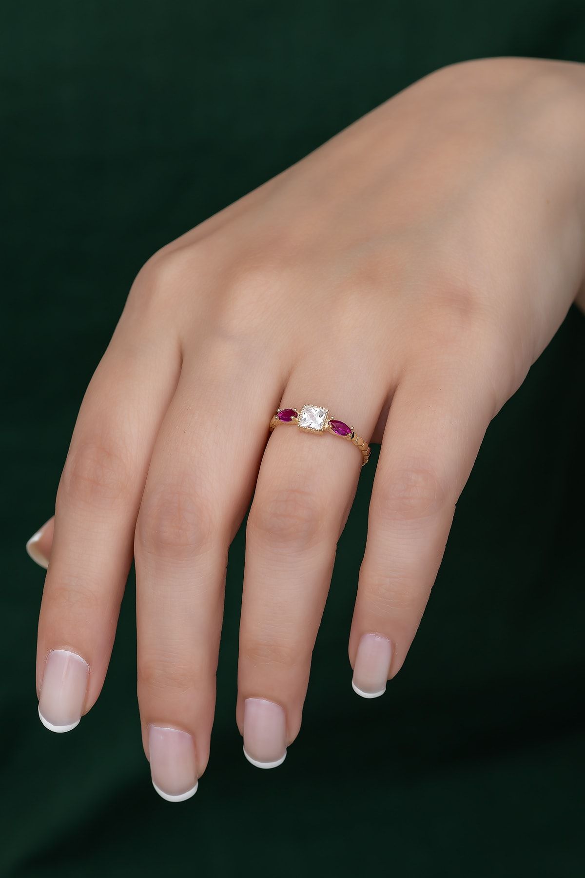 Gümüş Prenses Yüzük. Renkli Taşlı Ayarlanabilir Ölçü. Altın Kaplama 925 Ayar Gümüş