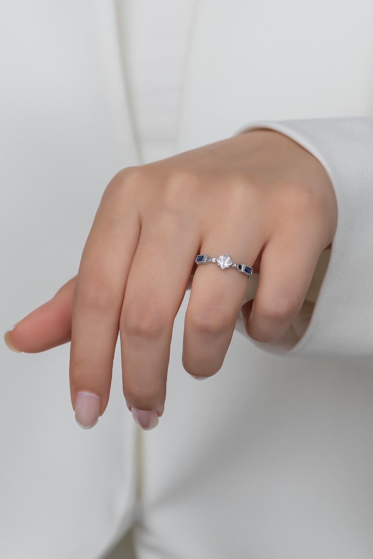 Gümüş Prenses Yüzük. Renkli Taşlı Ayarlanabilir Ölçü. Rodyum Kaplama 925 Ayar Gümüş