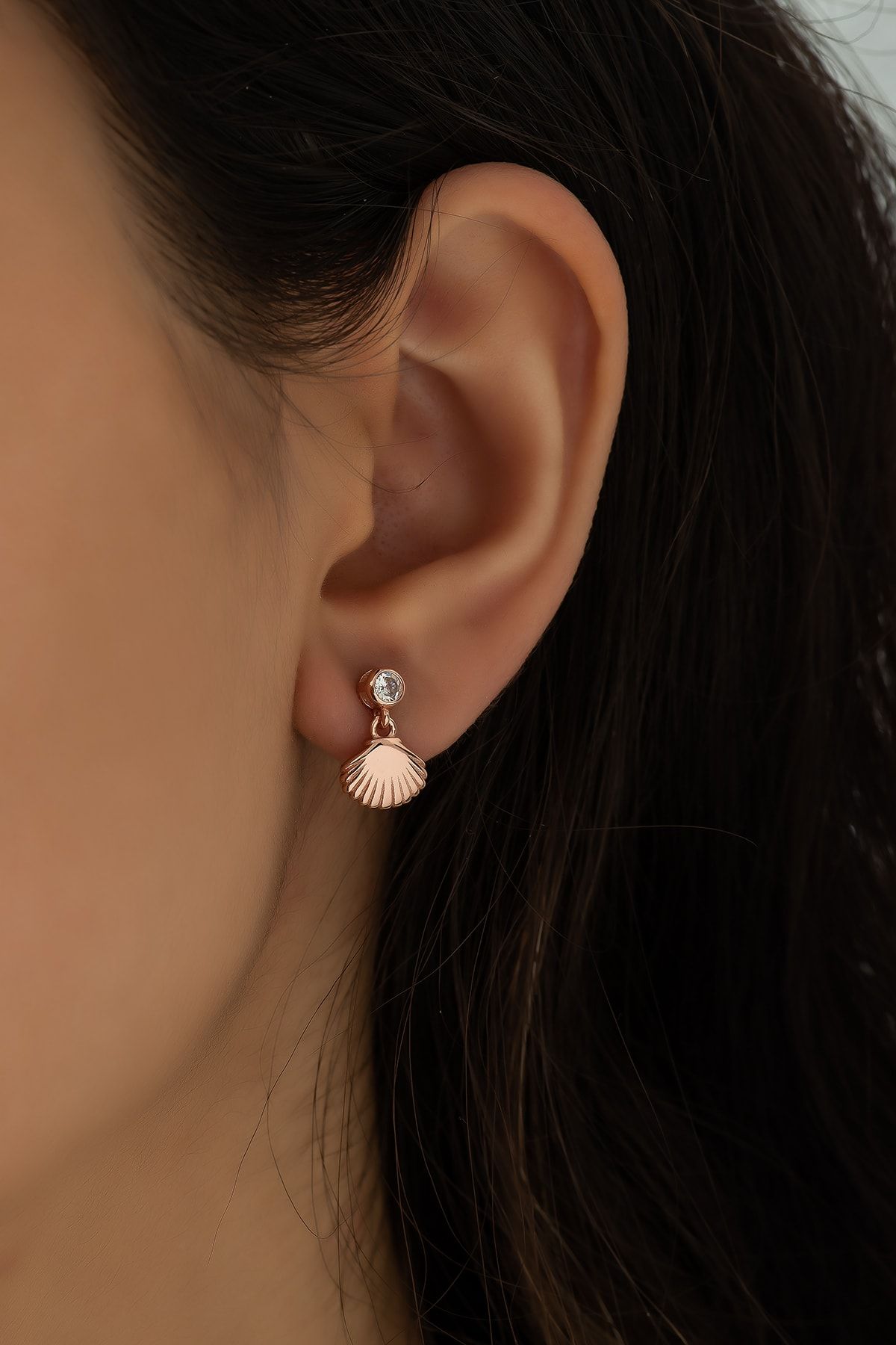 Istiridye Sallantılı Tektaş Küpe Rose Kaplama Gümüş Uvps300127