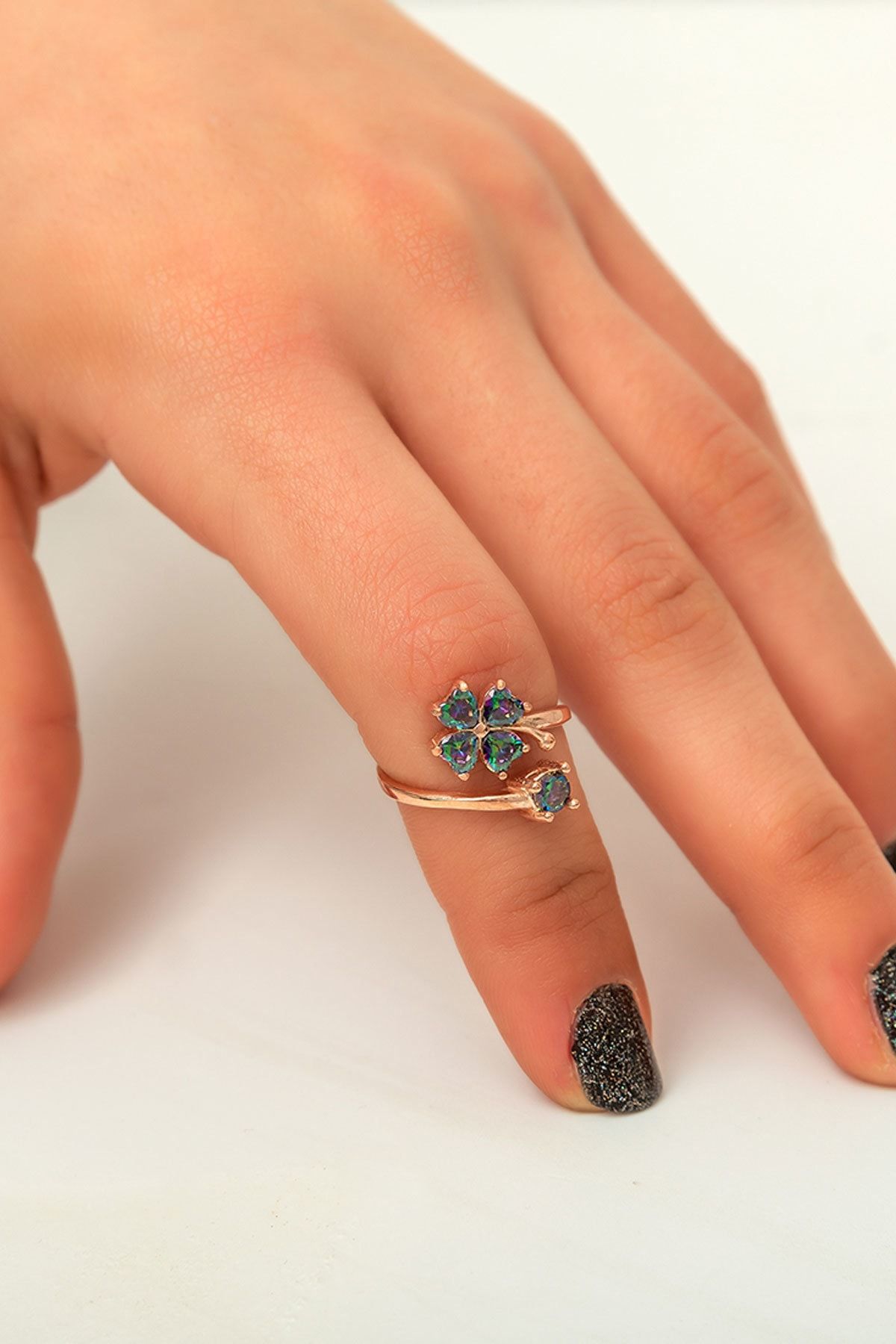 Mıstık Topaz Taşlı Yonca Gümüş Yüzük