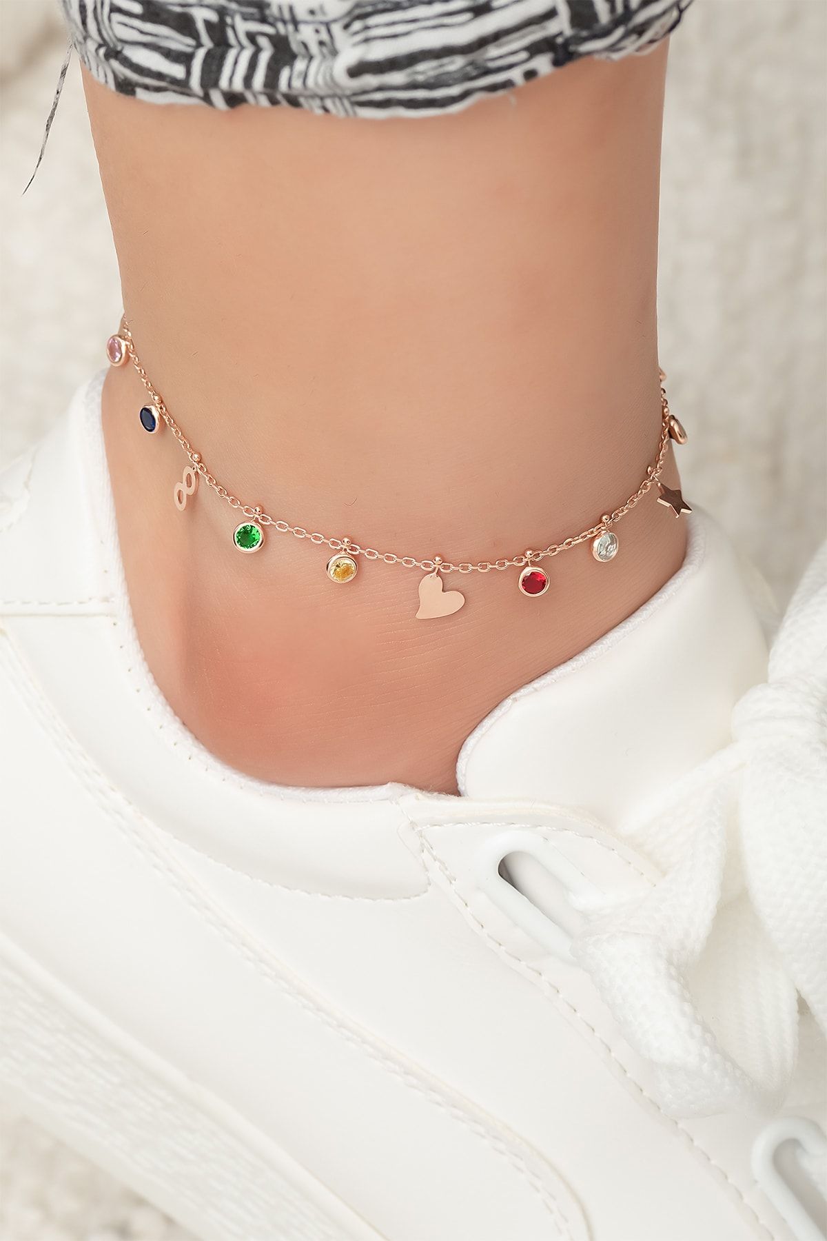 Nano Zirkon Taşlı Kalp Sonzsuzluk ve Yıldız Pullu Rose Altın Kaplam 925 ayar Gümüş Halhal UVPS800005